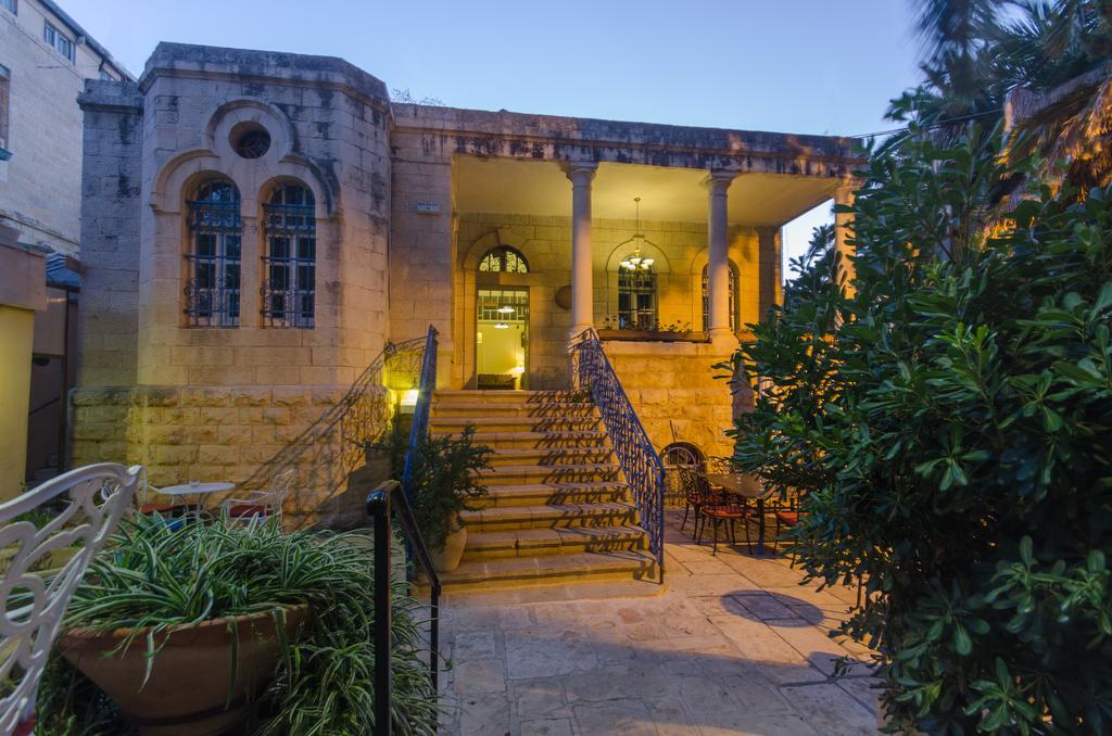 Garden Bed & Breakfast
