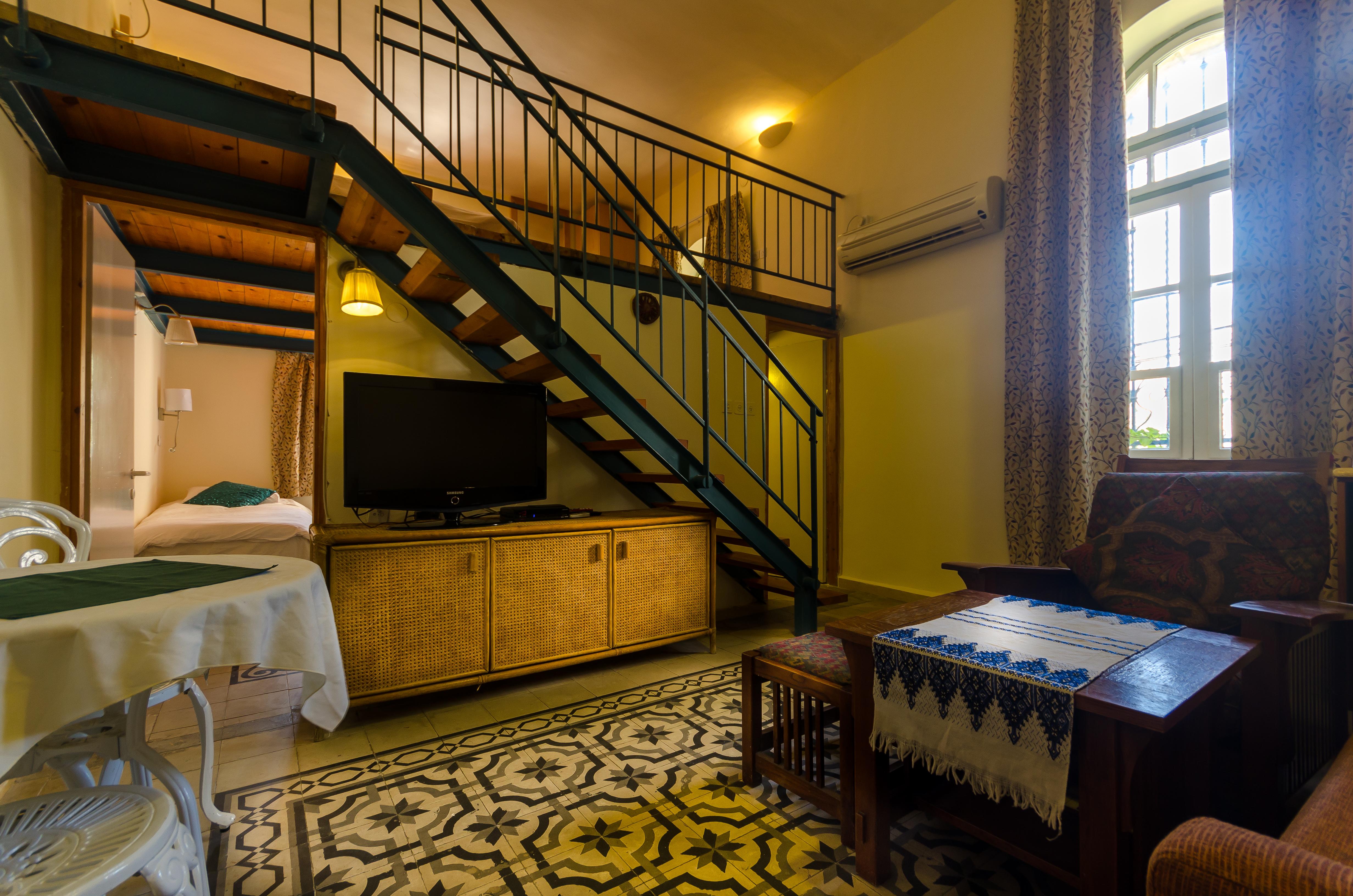 Garden Bed & Breakfast 3*
